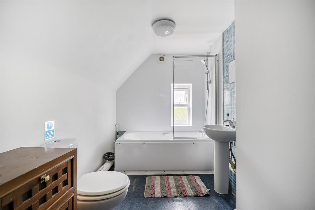 Apartment in Reading, Spring Gardens, Whitley - More
