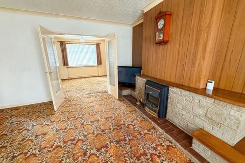 3 bedroom semi-detached house for sale, Sandhill Close, Rawmarsh, S62