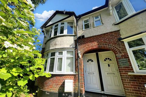 2 bedroom house to rent, North Western Avenue, Hertfordshire WD25