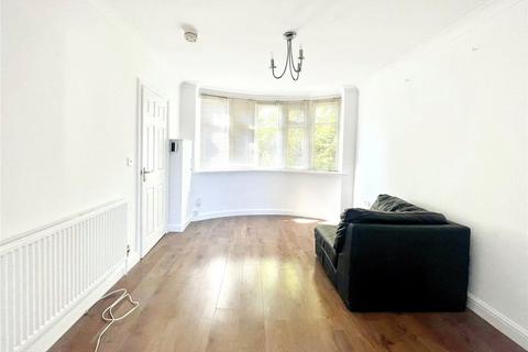 2 bedroom house to rent, North Western Avenue, Hertfordshire WD25