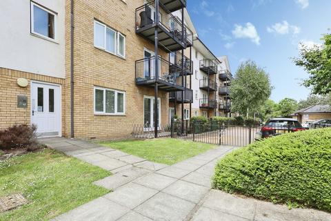 2 bedroom flat for sale, Sharps Court, Cooks Way, Hitchin