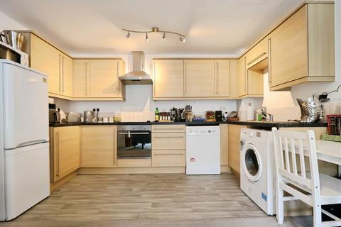 2 bedroom flat for sale, Sharps Court, Cooks Way, Hitchin