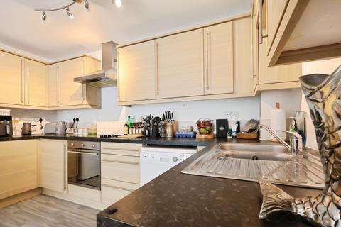 2 bedroom flat for sale, Sharps Court, Cooks Way, Hitchin