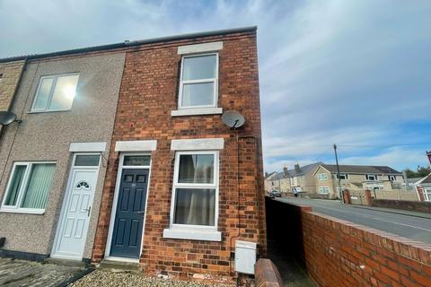 2 bedroom end of terrace house to rent, High Street, Chesterfield, S43