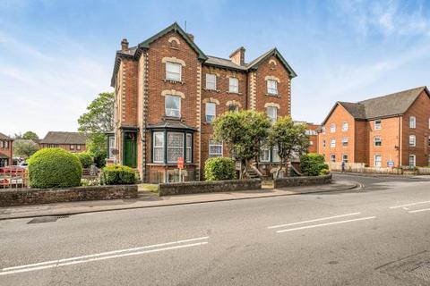 undefined, London Road, Newbury