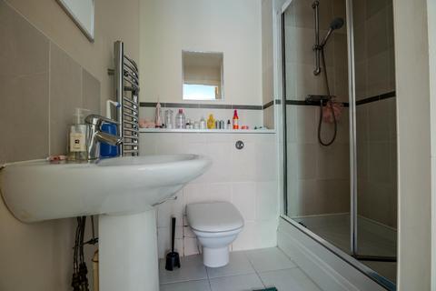 2 bedroom flat for sale, Wheeleys Lane, Birmingham B15