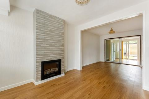 3 bedroom end of terrace house to rent, Charlton Road Enfield N9