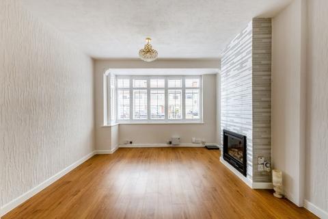 3 bedroom end of terrace house to rent, Charlton Road Enfield N9
