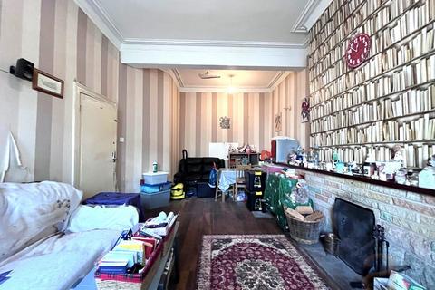 4 bedroom semi-detached house for sale, Linaker Street, Southport, PR8 6RR