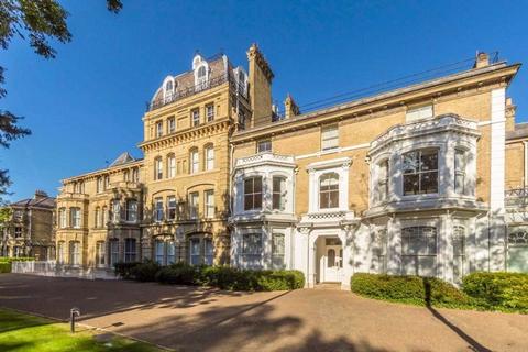 Langdon Park, Teddington, TW11