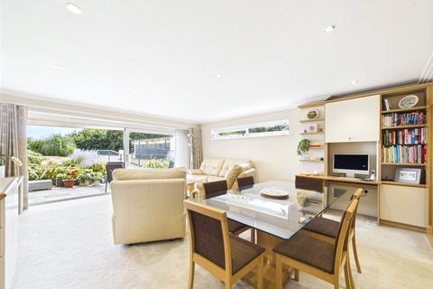 3 bedroom apartment for sale, Boscombe Overcliff Drive, Bournemouth, Dorset, BH5