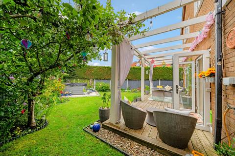 5 bedroom detached house for sale, Simonside, Widnes WA8