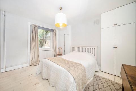 3 bedroom flat for sale, Moulins Road, London E9
