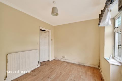 2 bedroom maisonette for sale, Staines Road, Feltham