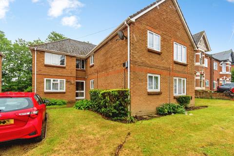 2 bedroom ground floor flat for sale, Lawn Road, Southampton