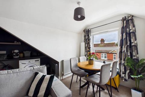 1 bedroom apartment for sale, Quilter Road, Felixstowe, Suffolk, IP11