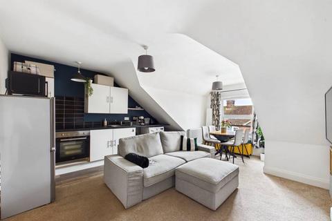 1 bedroom apartment for sale, Quilter Road, Felixstowe, Suffolk, IP11