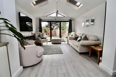 4 bedroom detached house for sale, Cutshill Close, Birmingham B36