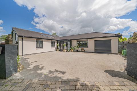 3 bedroom detached bungalow for sale, Springbrook Lane, Earlswood, B94