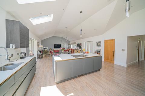 3 bedroom detached bungalow for sale, Springbrook Lane, Earlswood, B94