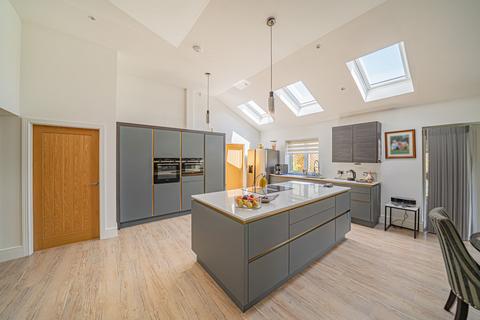 3 bedroom detached bungalow for sale, Springbrook Lane, Earlswood, B94
