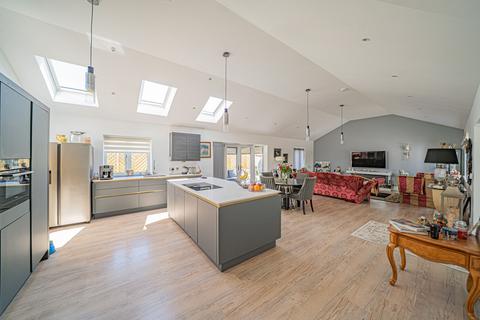 3 bedroom detached bungalow for sale, Springbrook Lane, Earlswood, B94
