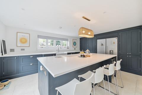 5 bedroom detached house to rent, Little Petherick, Wadebridge, PL27