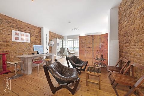 1 bedroom apartment to rent, Chapel Place, London, EC2A