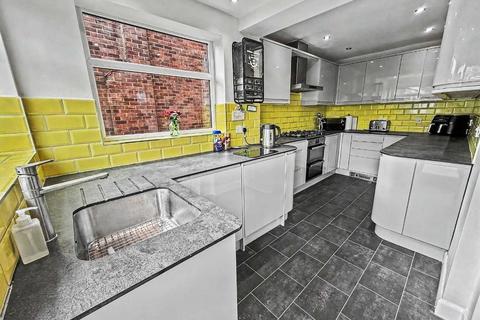 3 bedroom detached house for sale, 33 The Slade, Daventry, NN11 4HH