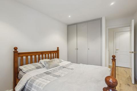 1 bedroom flat for sale, Ashley Road, Epsom, KT18