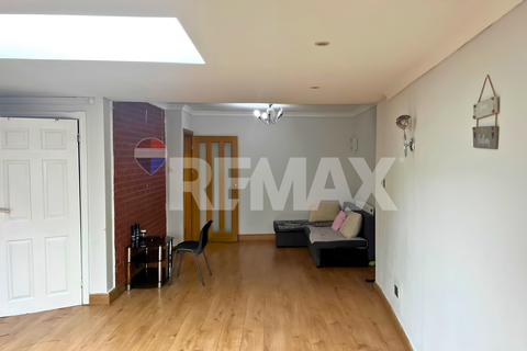 4 bedroom terraced house to rent, Stamford Road, Dagenham RM9