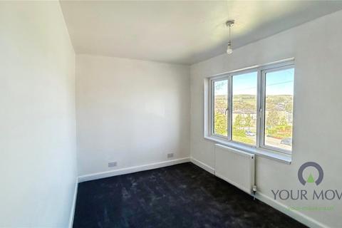 3 bedroom semi-detached house to rent, Thorn Bank, Lancashire OL13