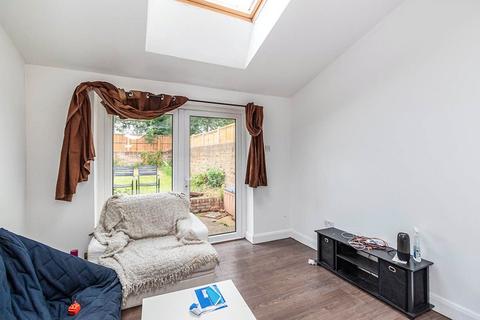 5 bedroom house to rent, Robin Hood Way, London SW15