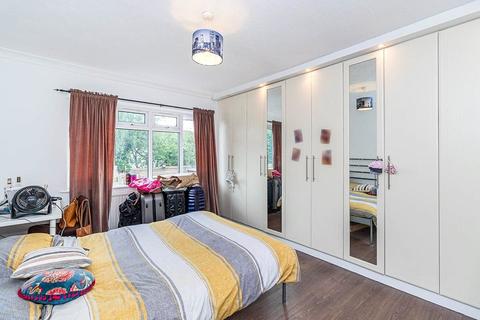 5 bedroom house to rent, Robin Hood Way, London SW15