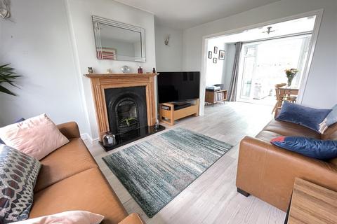 3 bedroom detached house for sale, Greenwood Avenue, Salisbury SP1