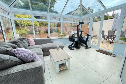 3 bedroom detached house for sale, Greenwood Avenue, Salisbury SP1
