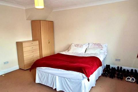 undefined, Spear Road, Southampton, SO14