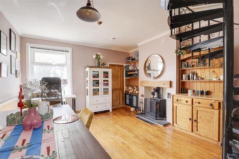 2 bedroom semi-detached house for sale, Burton Road, Nottingham NG4