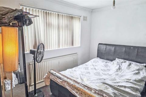 2 bedroom ground floor flat for sale, Third Avenue, WEMBLEY