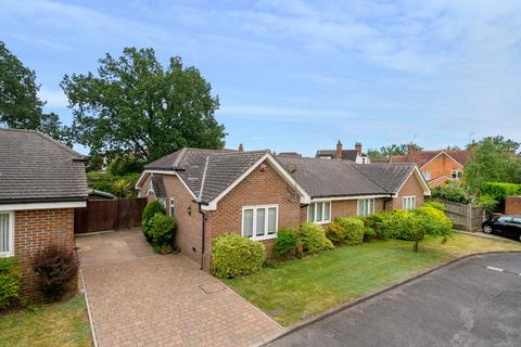 2 bedroom bungalow for sale, Hesketh Close, Cranleigh, GU6
