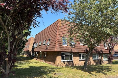 2 bedroom apartment for sale, Sandhills Court Sandhills Lane, Virginia Water, Surrey, GU25
