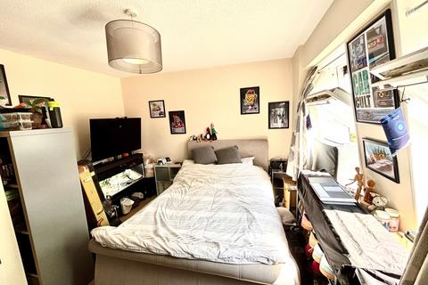 2 bedroom apartment for sale, Sandhills Court Sandhills Lane, Virginia Water, Surrey, GU25