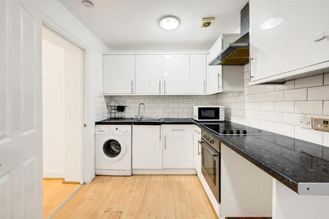 2 bedroom flat for sale, Churchdown, Bromley