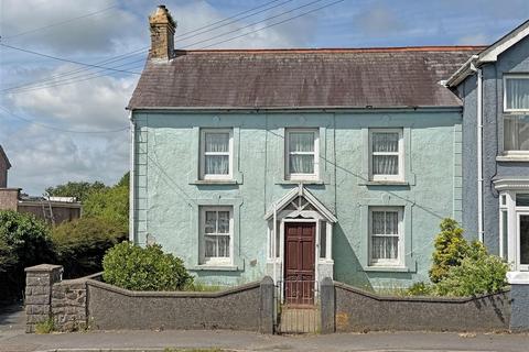 4 bedroom semi-detached house for sale, CLYNDERWEN, Dyfed