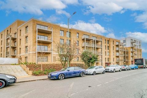 2 bedroom flat to rent, Bittacy Hill, Yarrow Apartments, NW7