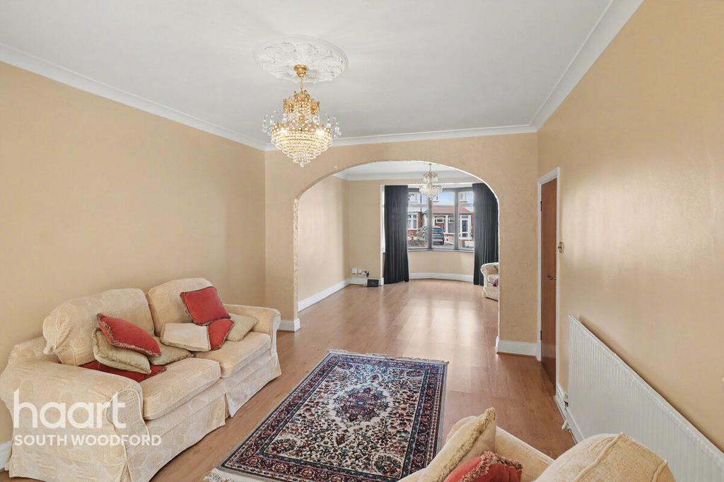House in London - View 3