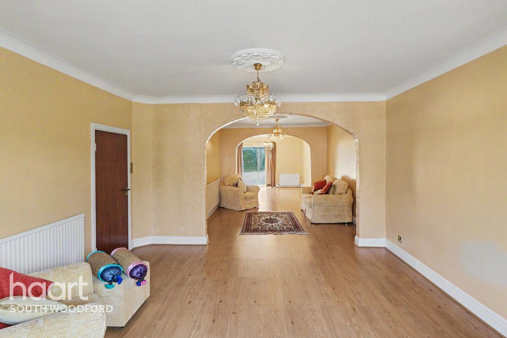 House in London - View 5