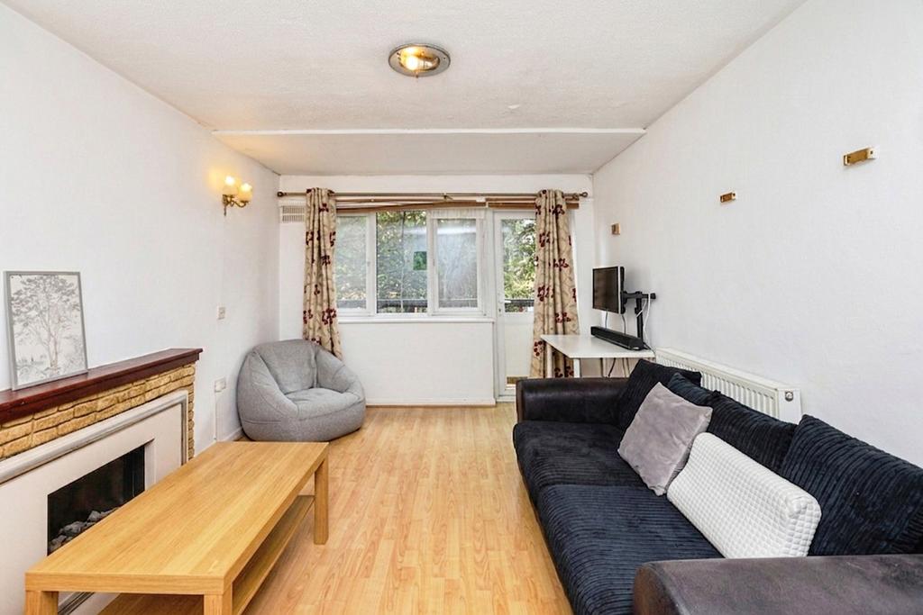 Living room, fireplace