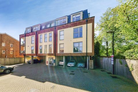 2 bedroom flat for sale, Capswell Court, Hitchin