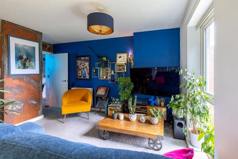 2 bedroom flat for sale, Capswell Court, Hitchin